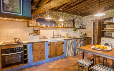 Country style kitchen